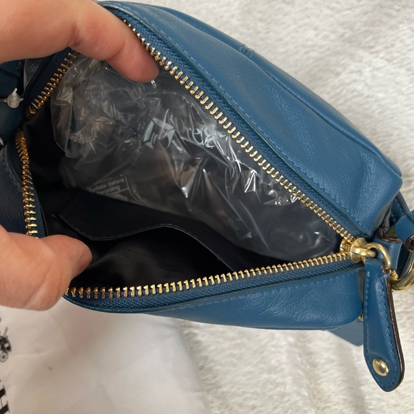 COACH F25150 Campbell Royal Blue Smooth Leather Small Camera Bag Crossbody NWT - Picture 6 of 9